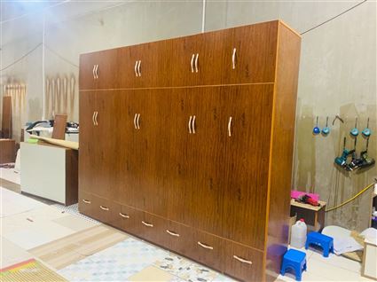 Mẫu tủ áo cao kịch trần siêu to khổng lồ 2