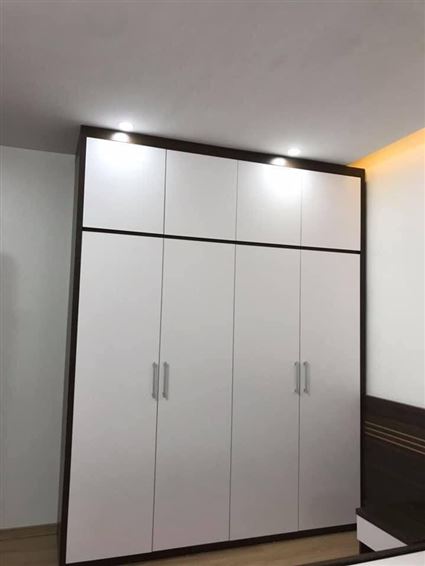 Mẫu tủ áo cao kịch trần siêu to khổng lồ 10