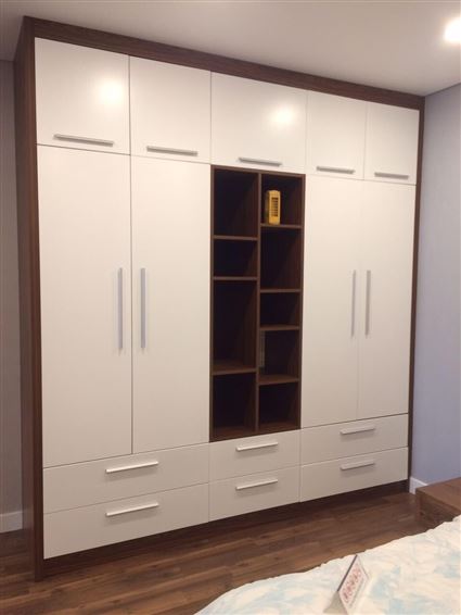 Mẫu tủ áo cao kịch trần siêu to khổng lồ 11