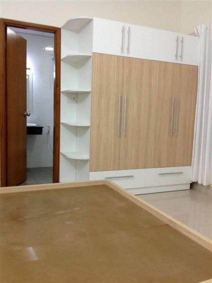 Mẫu tủ áo cao kịch trần siêu to khổng lồ 13
