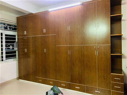 Mẫu tủ áo cao kịch trần siêu to khổng lồ 14