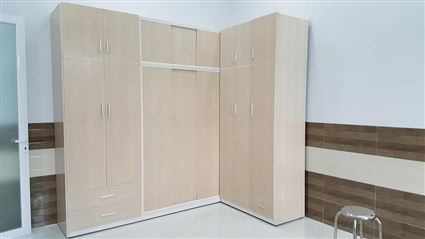 Mẫu tủ áo cao kịch trần siêu to khổng lồ 20