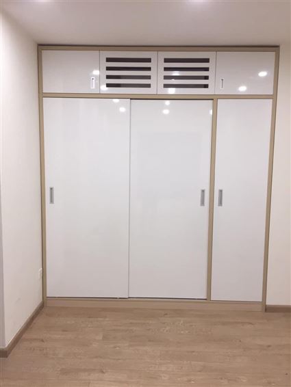 Mẫu tủ áo cao kịch trần siêu to khổng lồ 30